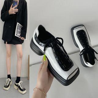 Two-tone Square-toe Lace-up Shoes