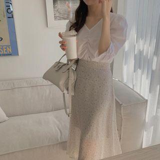 Elbow-sleeve V-neck Shirred Blouse / Floral Midi A-line Skirt / Set