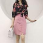 3/4-sleeve Floral Sheer Blouse / Plain Pencil Skirt