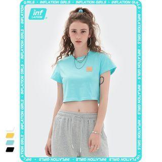 Labeled Crop T-shirt