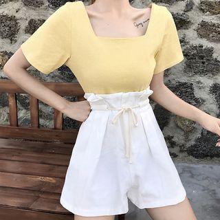 Short-sleeve T-shirt / Wide Leg Shorts