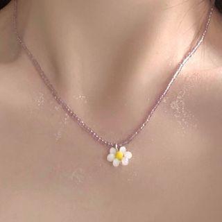 Flower Pendant Necklace 0631a - White & Yellow Flower - Silver - One Size
