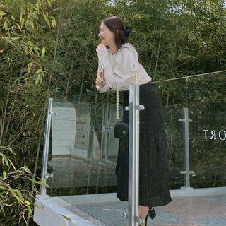 Mutton-sleeve Dotted Blouse