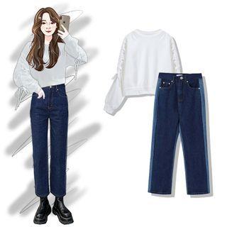 Ruffle Sweatshirt / Wide-leg Jeans