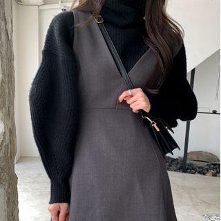 Puff-sleeve Sweater / Pinafore Dress