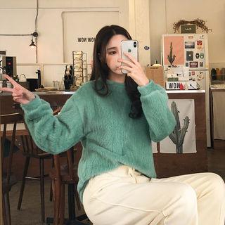 Round-neck Fuax-fur Top