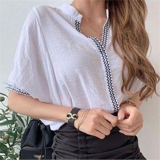 Open-placket Pattern-trim Blouse