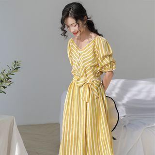 Elbow-sleeve V-neck Dress With Belt