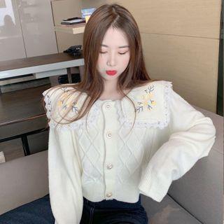 Floral Embroidered Collared Knit Top