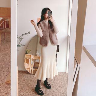 Ruffle Hem Midi Rib Knit Skirt