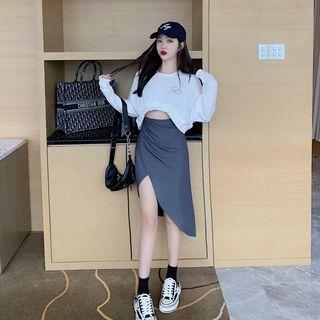 Long-sleeve Crop Top / Midi Sheath Skirt