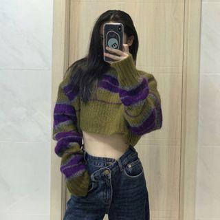 Long-sleeve Stripe Cropped Knit Sweater Sweater - One Size