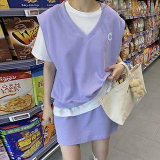 Short-sleeve T-shirt / Sweater Vest / Skirt / Set