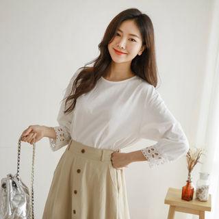 Crochet-trim 3/4-sleeve T-shirt