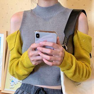 Cold-shoulder Cropped Sweater