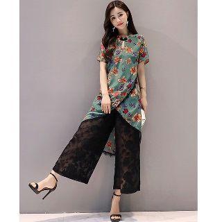 Set: Short-sleeve Keyhole-front Printed Top + Wide-leg Pants