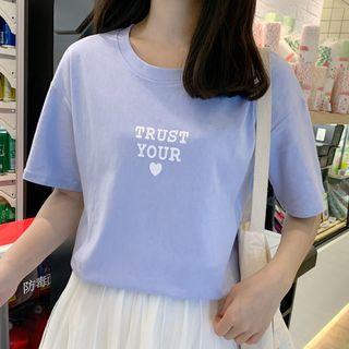 Wings Detail Lettering Short-sleeve T-shirt
