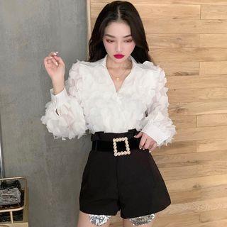 Applique V-neck Blouse / Faux Pearl Belt Shorts