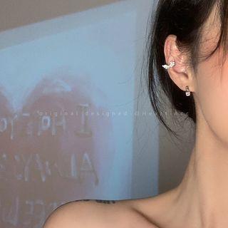 Wings Rhinestone Asymmetrical Alloy Cuff Earring 1 Pair - C121 - Silver - One Size