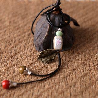 Ceramic Bead Alloy Leaf Pendant Necklace
