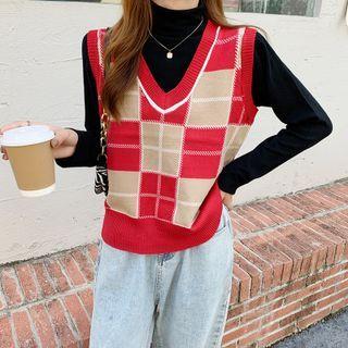 Plaid Sweater Vest / Mock-neck Knit Top