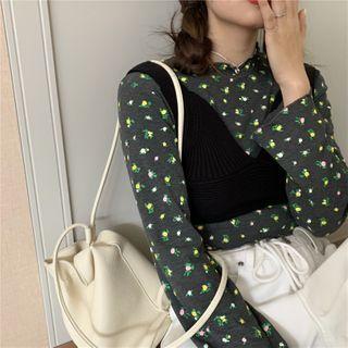 Flower Print Long-sleeve T-shirt / Cropped Knit Vest