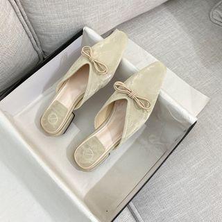 Low-heel Pointed Velvet Mules
