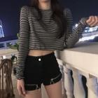 Thumb-hole Cropped T-shirt