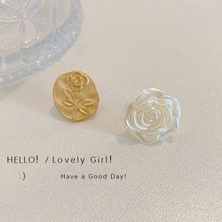 Rose Stud Earring A253 - 1 Pair - Asymmetric - Gold & White - One Size