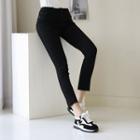 Slim-fit Black Pants (short/basic)