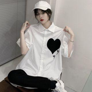 Short-sleeve Heart Applique Striped Shirt Stripes - Black & White - One Size