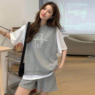 Set: Mock Two-piece Short-sleeve Bear Print T-shirt + Shorts