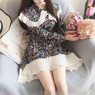 Pleated Trim Floral Print Long Sleeve Dress