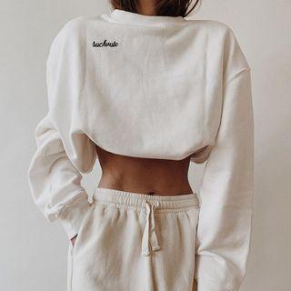 Loose Fit Long-sleeve Cropped Sweatshirt
