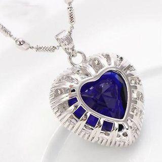 925 Sterling Silver Rhinestone Heart Pendant