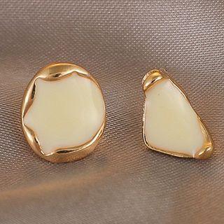Irregular Ear Stud / Clip-on Earring