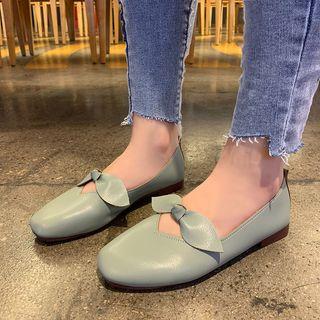 Low-heel Square Toe Pumps
