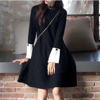 Color Block Long-sleeve A-line Knit Dress Black - One Size
