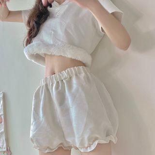 Short-sleeve Faux Fur Trim T-shirt / Wide-leg Shorts