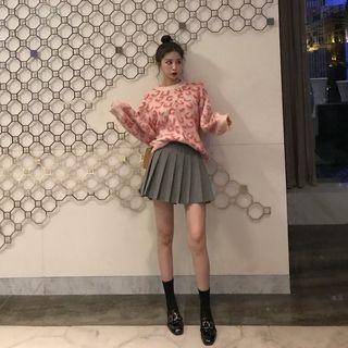 Leopard Loose-fit Sweater / Pleated Skirt