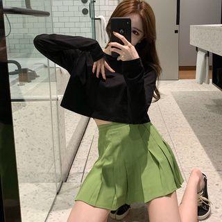 Long-sleeve Plain Cropped Top / High-waist Pleated Skirt