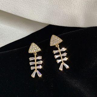 Rhinestone Fish Bone Stud Earring 1 Pair - As Shown In Figure - One Size