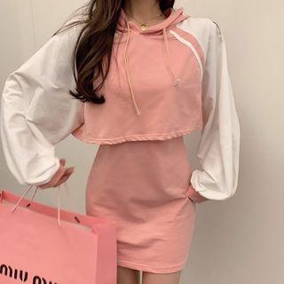 Set: Color Block Crop Hoodie + Plain Sleeveless Mini Dress