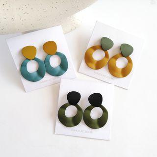 Hollow Disc Drop Earring
