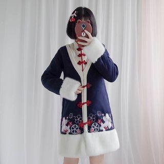 Mock Two-piece Embroidered Frog-buttoned Coat