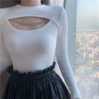 Long-sleeve Cutout Chain T-shirt