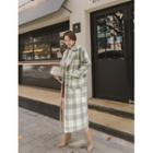 Wide-lapel Dual-pocket Checked Coat