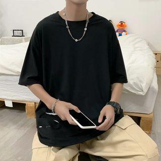 Elbow-sleeve Mock Two-piece Distressed T-shirt