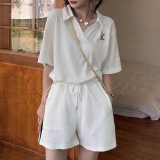 Elbow-sleeve Collared Top / High-waist Shorts