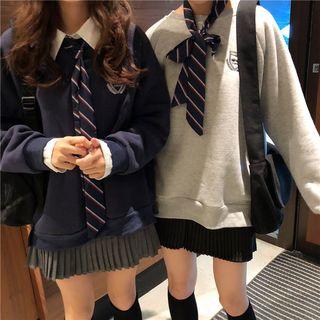 Embroidered Pullover / High Waist Pleated Skirt